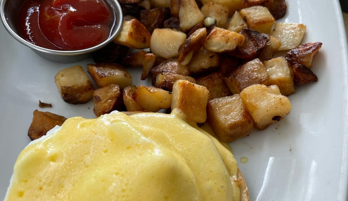 eggs benedict