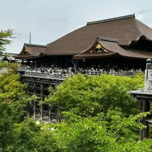 Kiyomizu-dera